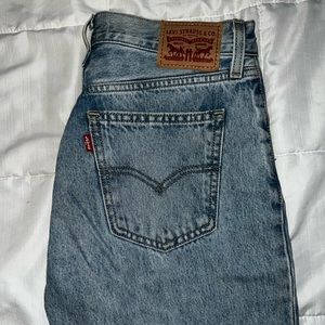 Levi’s Low Pro Straight Jeans